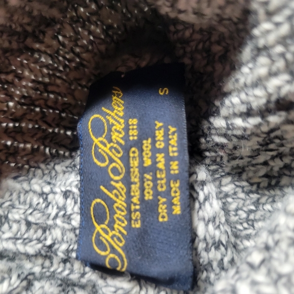 Brooks Brothers Vintage Heather Gray Sweater - Picture 2 of 4